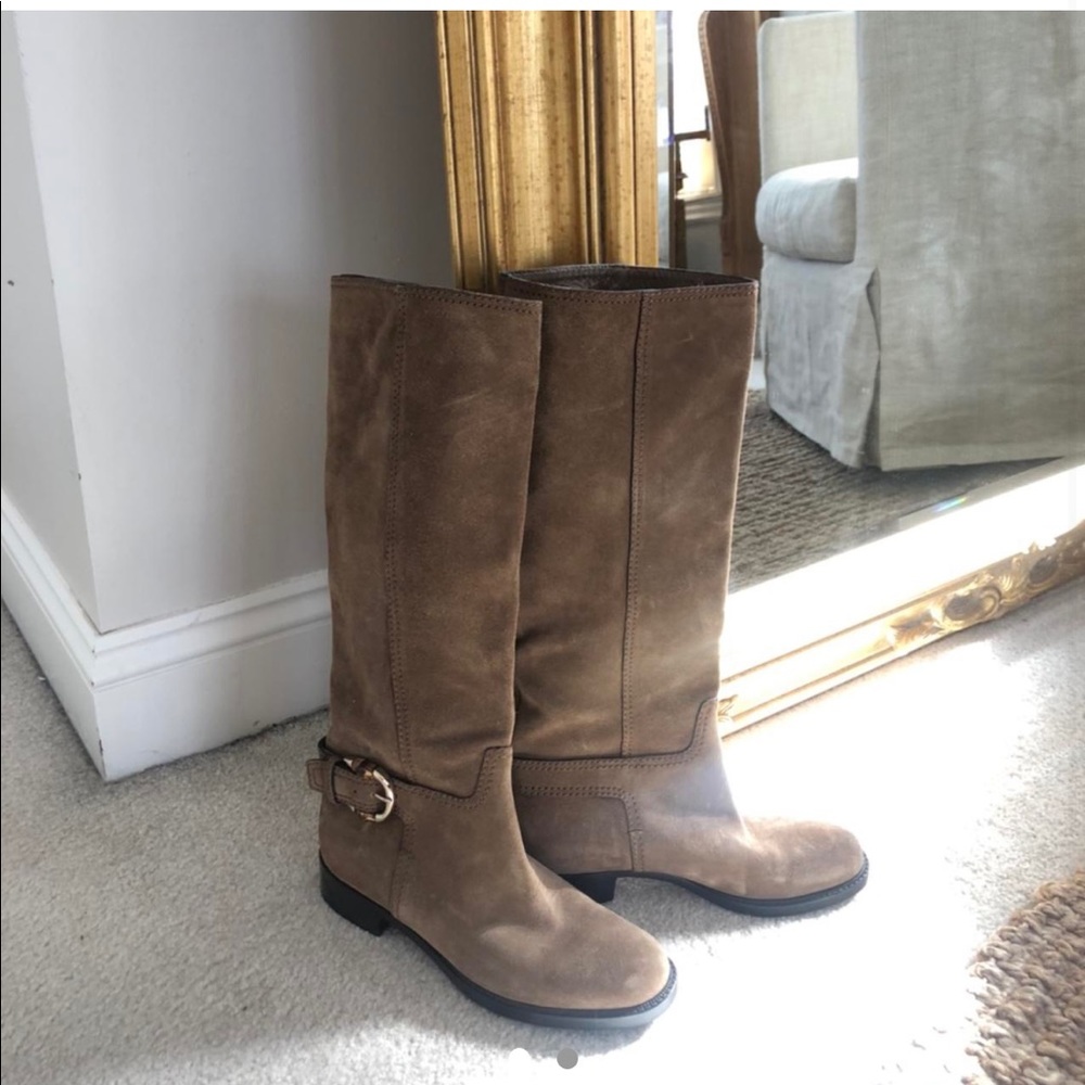 Gucci suede boots, like new